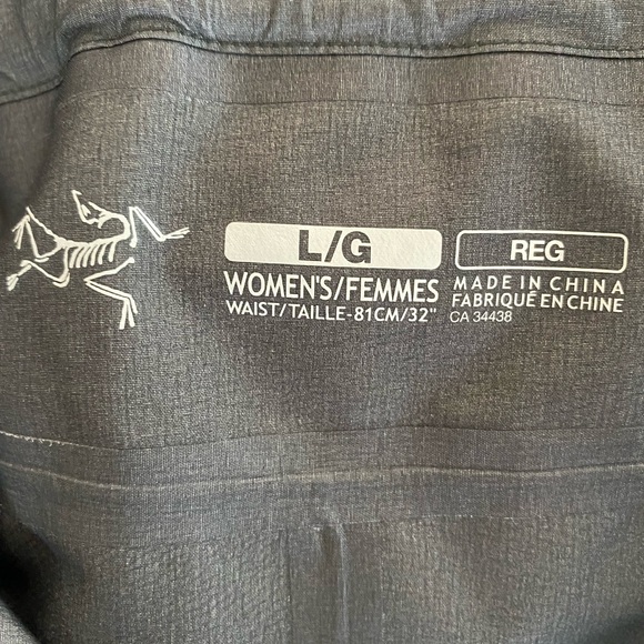 Arc’teryx BNWOT Women’s Bibs 💜🖤 - Picture 7 of 12